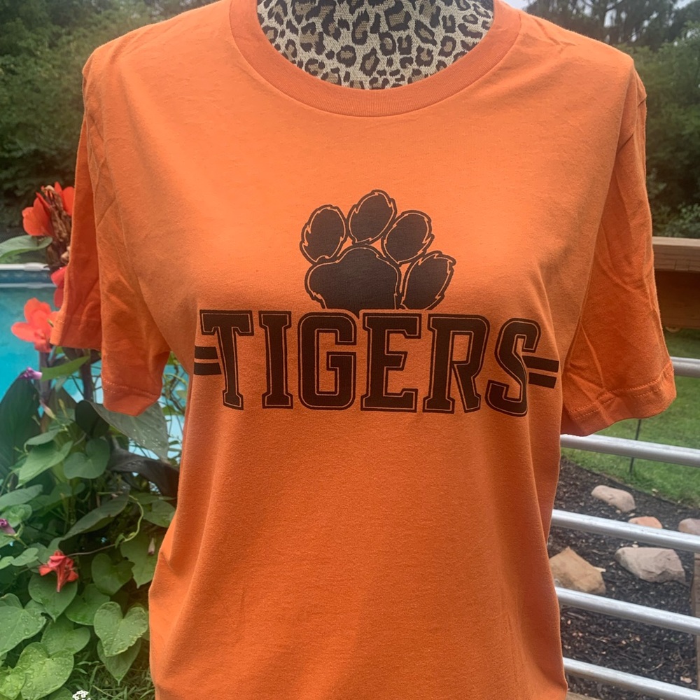 Tigers Unisex Classic Fit Tshirt Sizes XS-XL